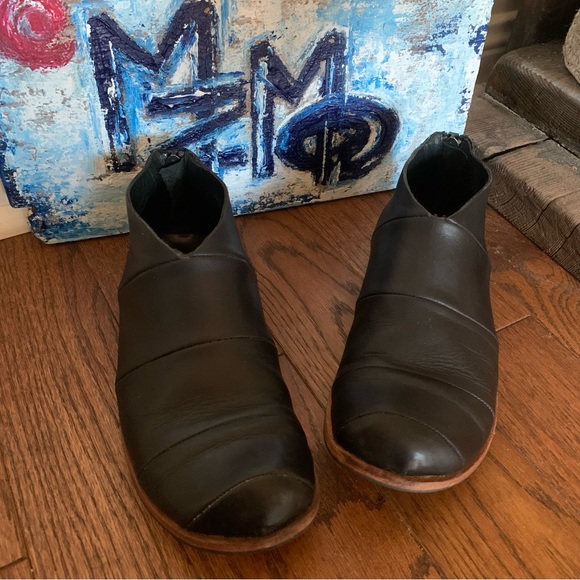 CYDWOQ shoes Sz. 36 Leather wrap Flat (rounded bottom) HANDMADE in Burbank - Picture 3 of 10